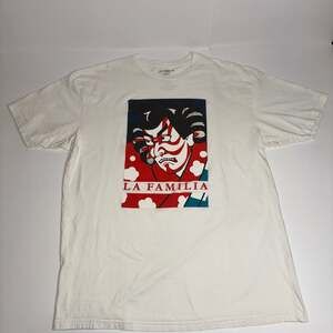 LA FAMILIA Men White Graphic T-Shirt Japanese Kabuki Samurai Art Print Size XL